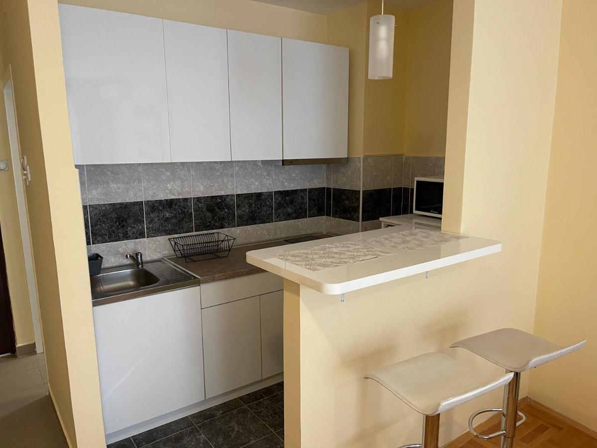 Trident Apartments 2 Ni Eksteriør billede