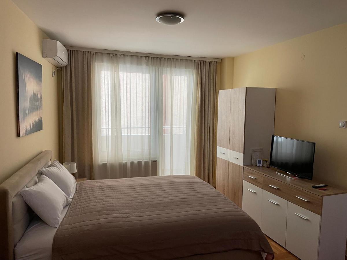 Trident Apartments 2 Ni Eksteriør billede