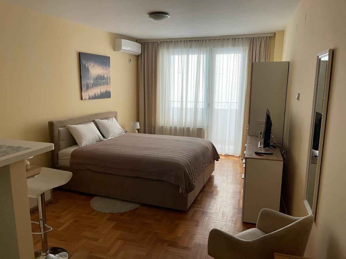 Trident Apartments 2 Ni Eksteriør billede