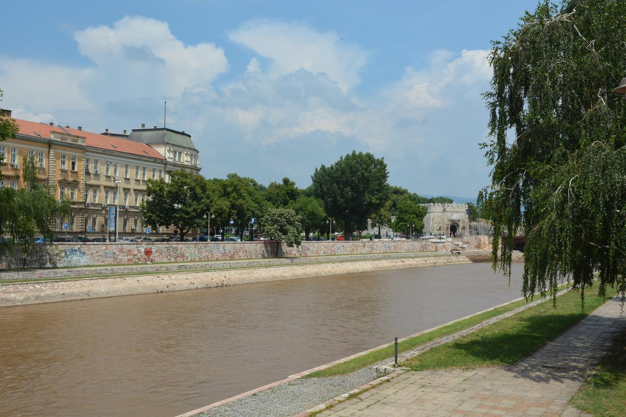 Trident Apartments 2 Ni Eksteriør billede